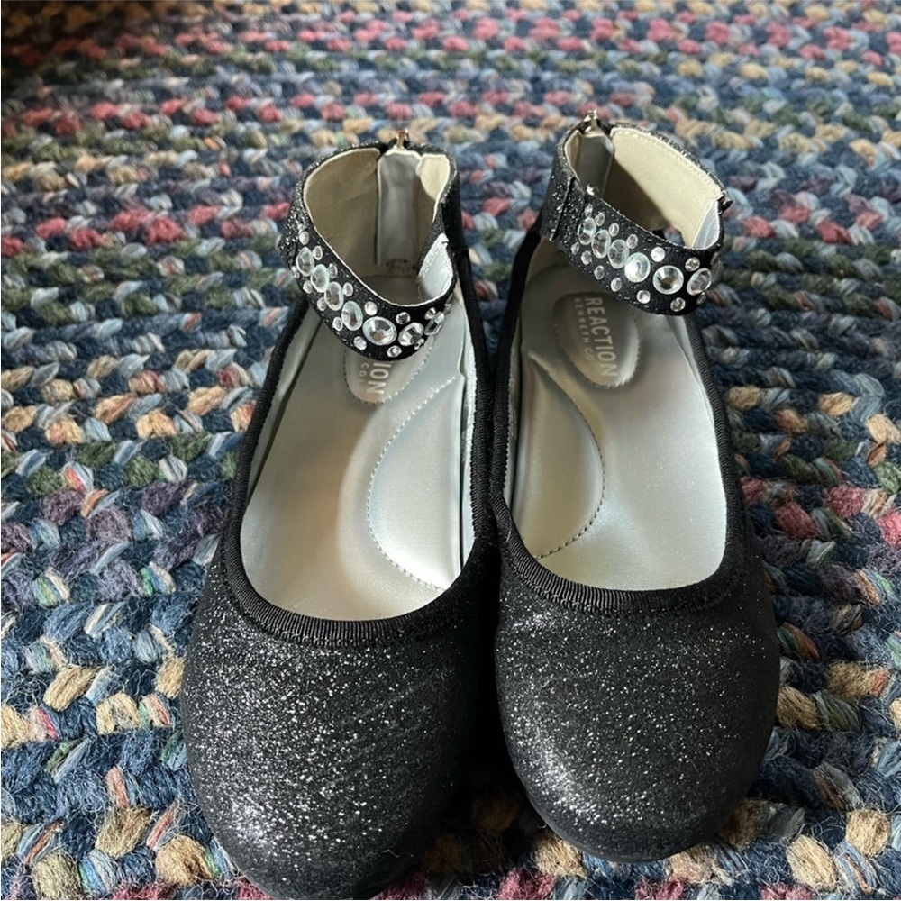 Reaction Kenneth Cole Black Sparkle Kids Dress Shoes